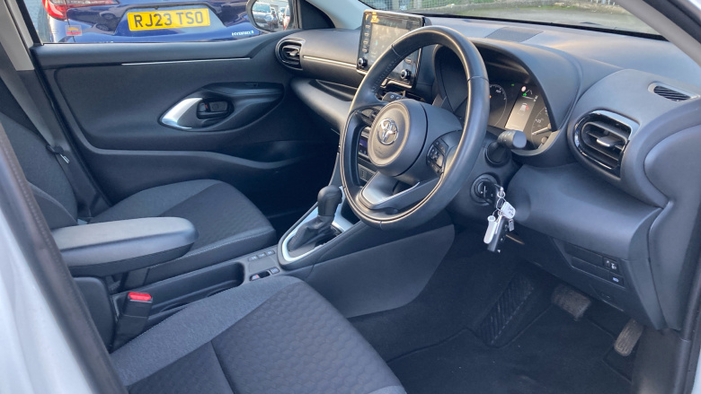 Toyota Yaris 1.5 Hybrid Icon 5dr CVT Hybrid Hatchback